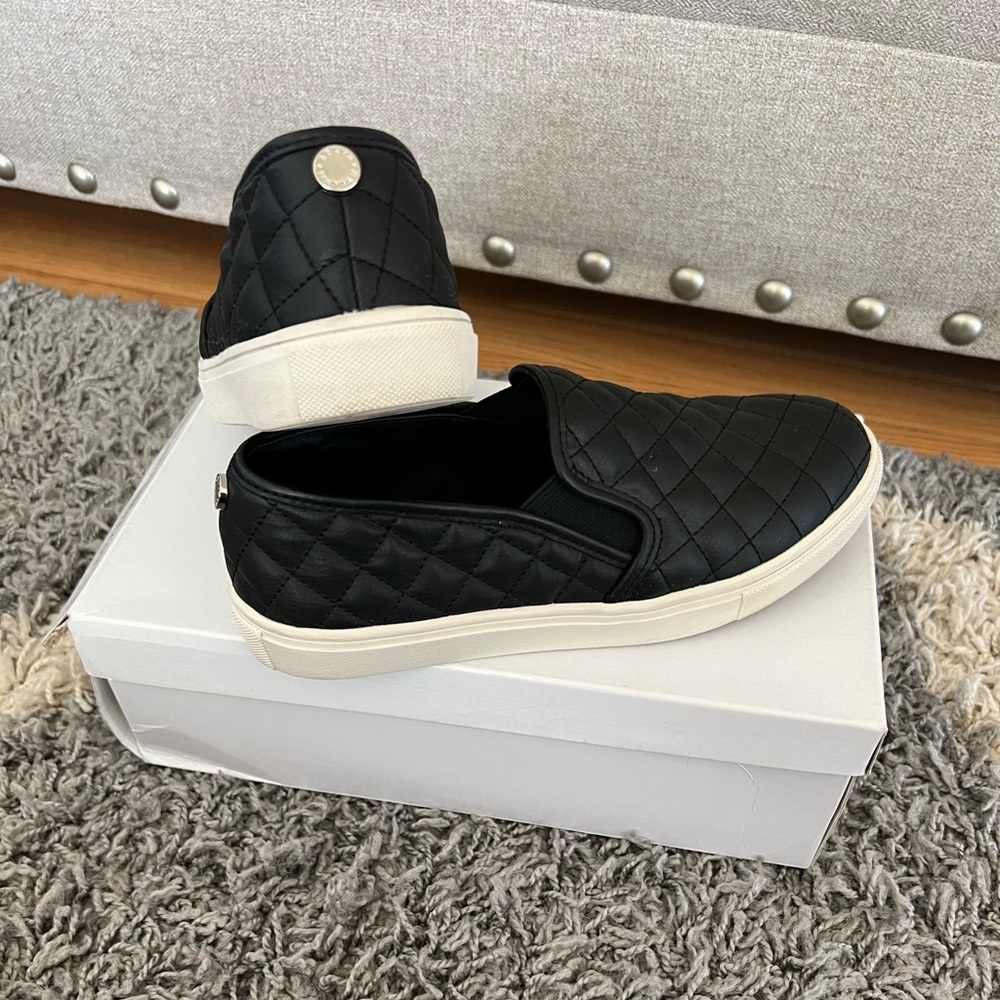 Woman’s Steve Madden loafer